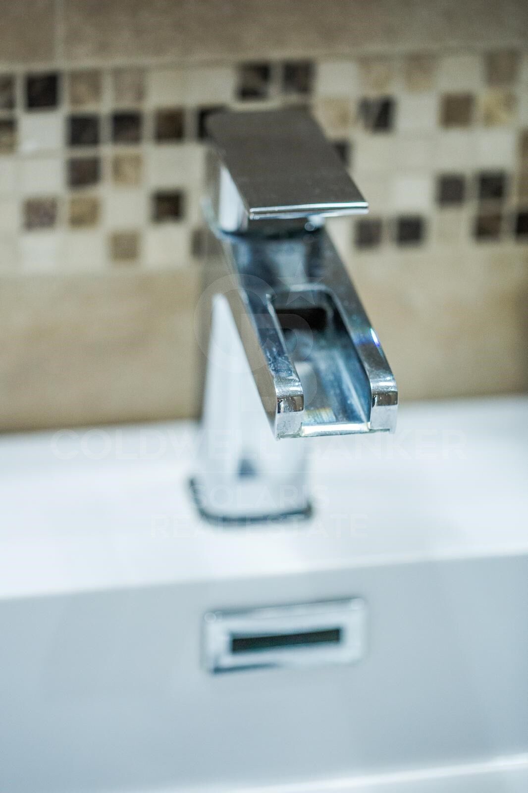 APPARTEMENT EXCLUSIF À JÁVEA - À 200M DE LA PLAGE DE L'ARENAL