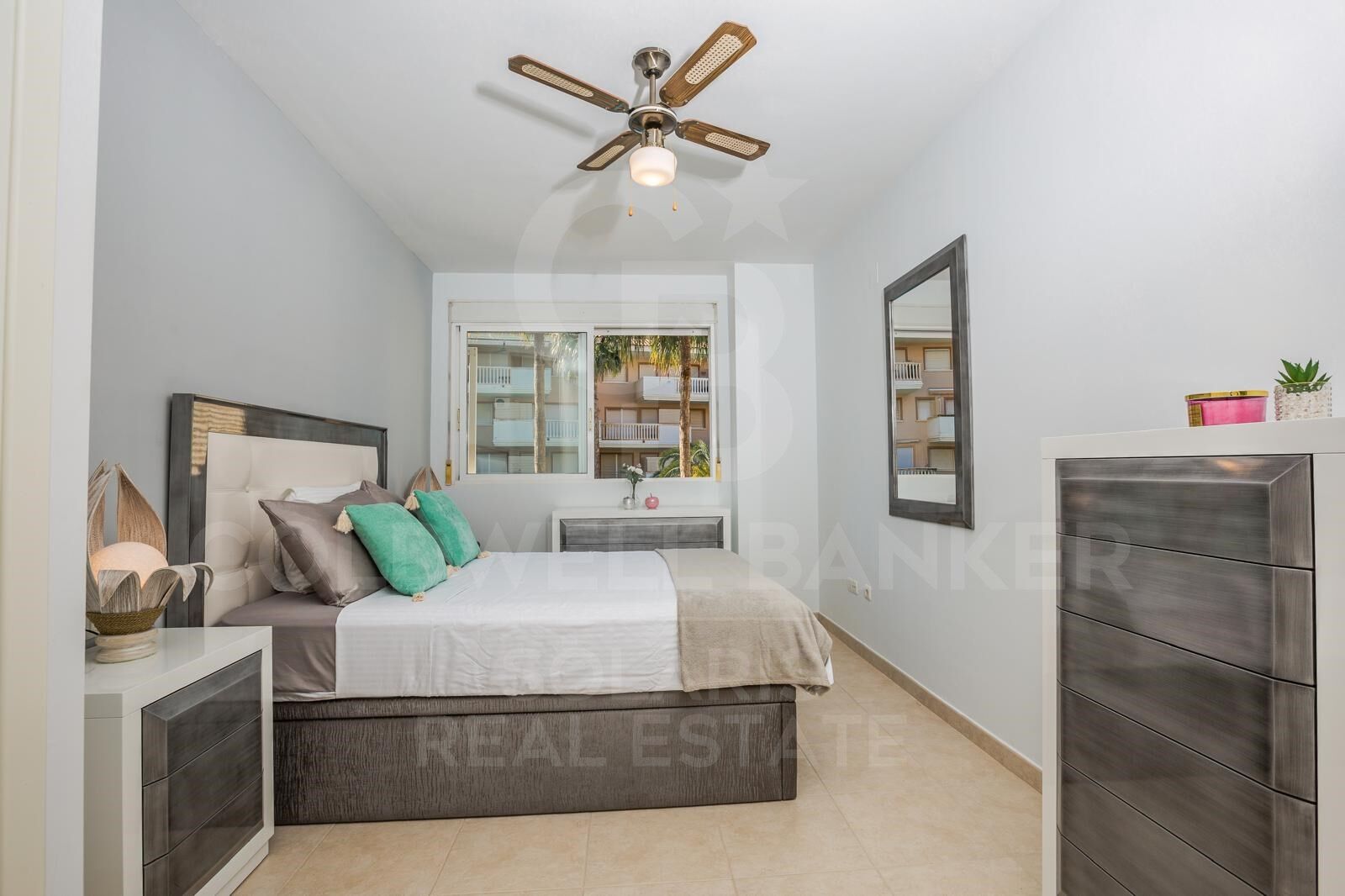 EXCLUSIVE FLAT IN JÁVEA - 200M FROM THE ARENAL BEACH