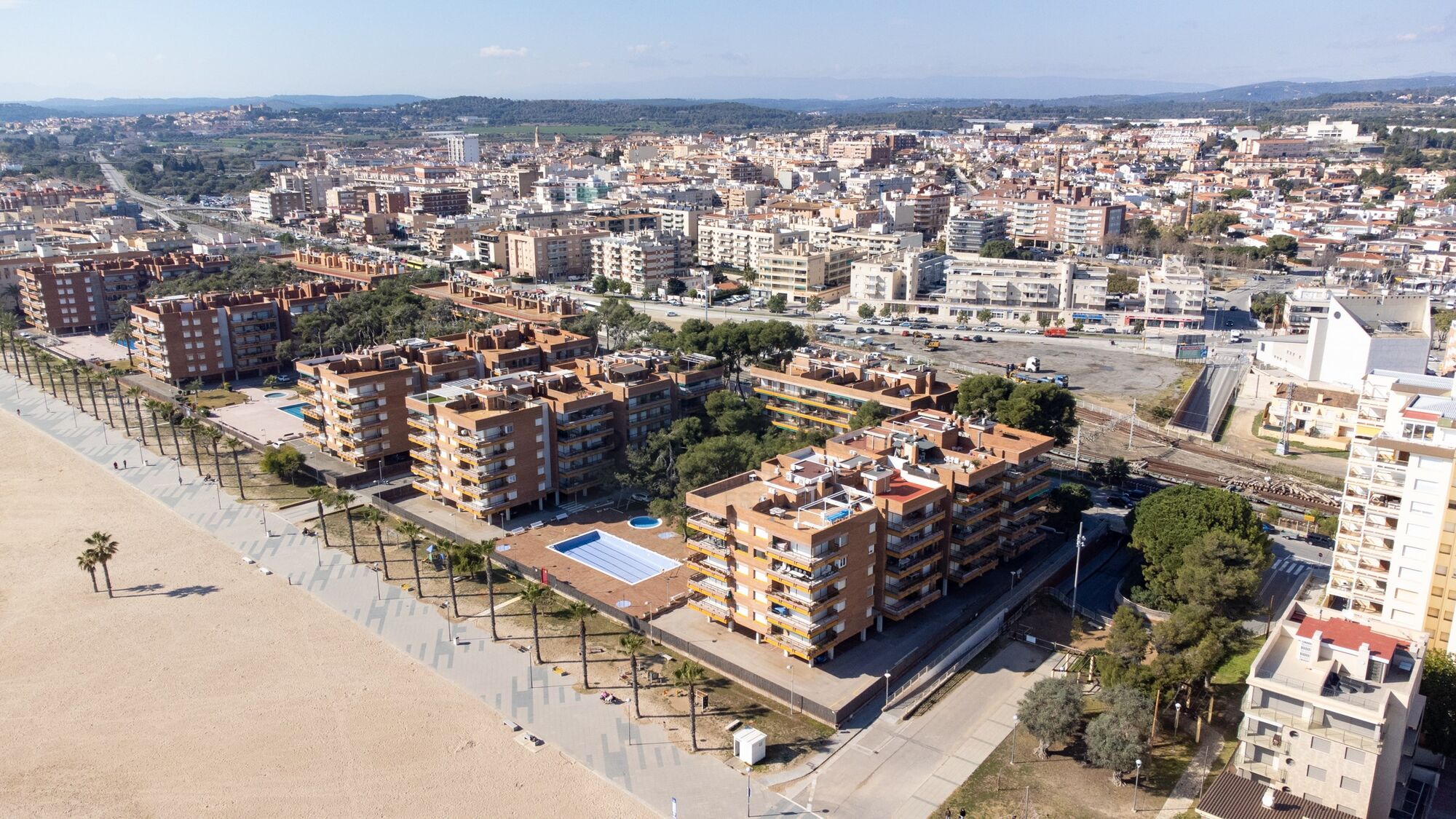 Frontline duplex with sea views in Torredembarra