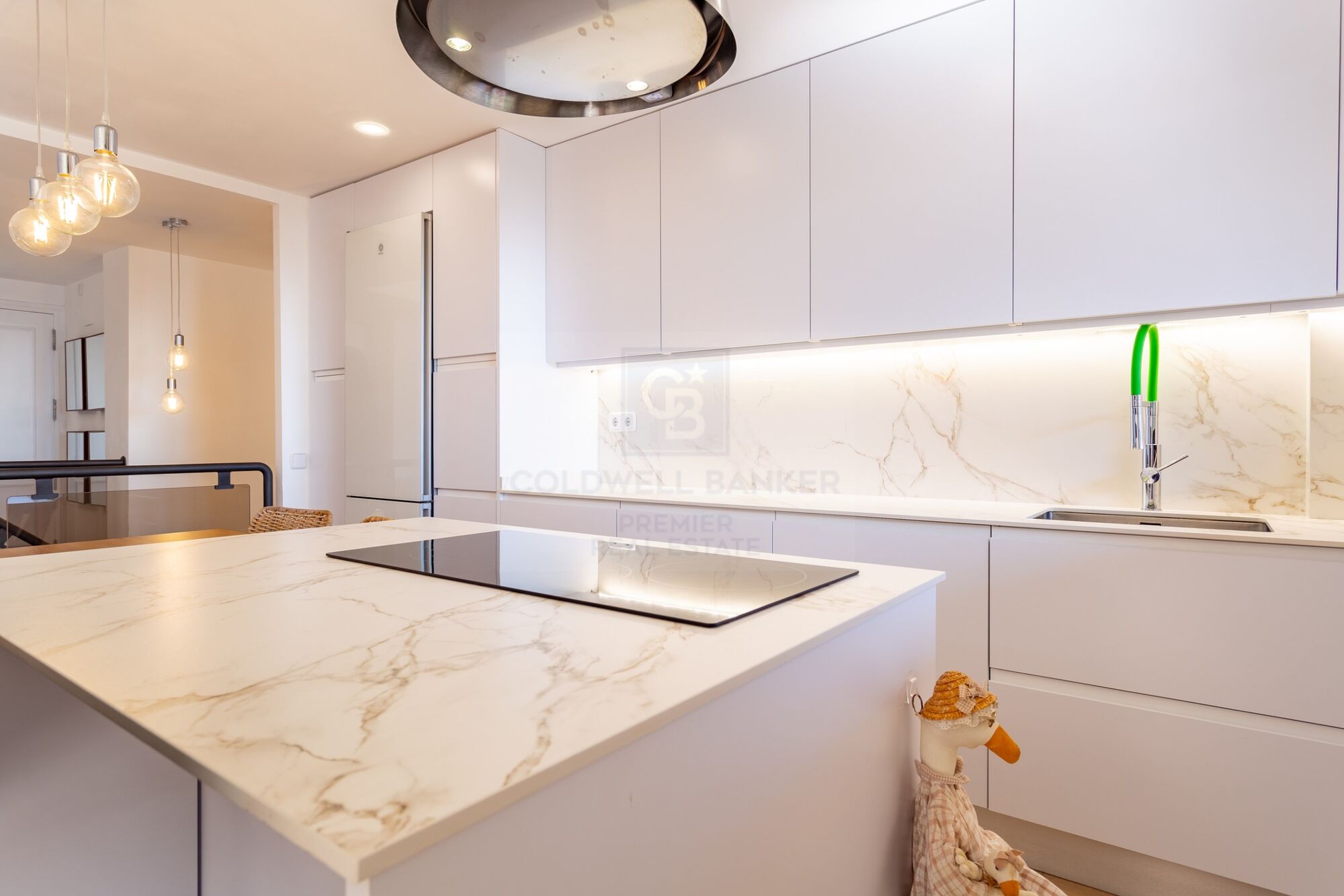 Frontline duplex with sea views in Torredembarra