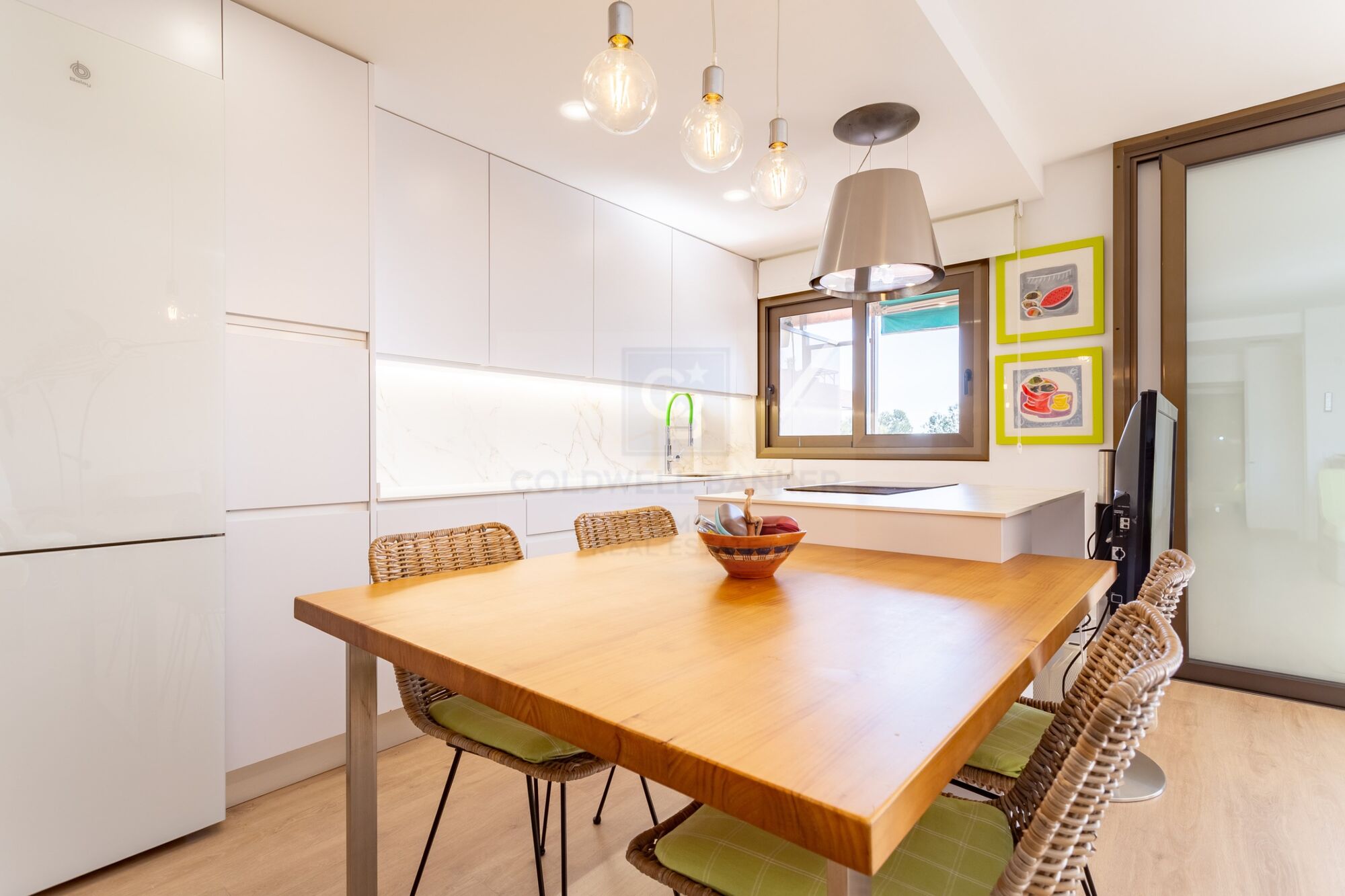 Frontline duplex with sea views in Torredembarra