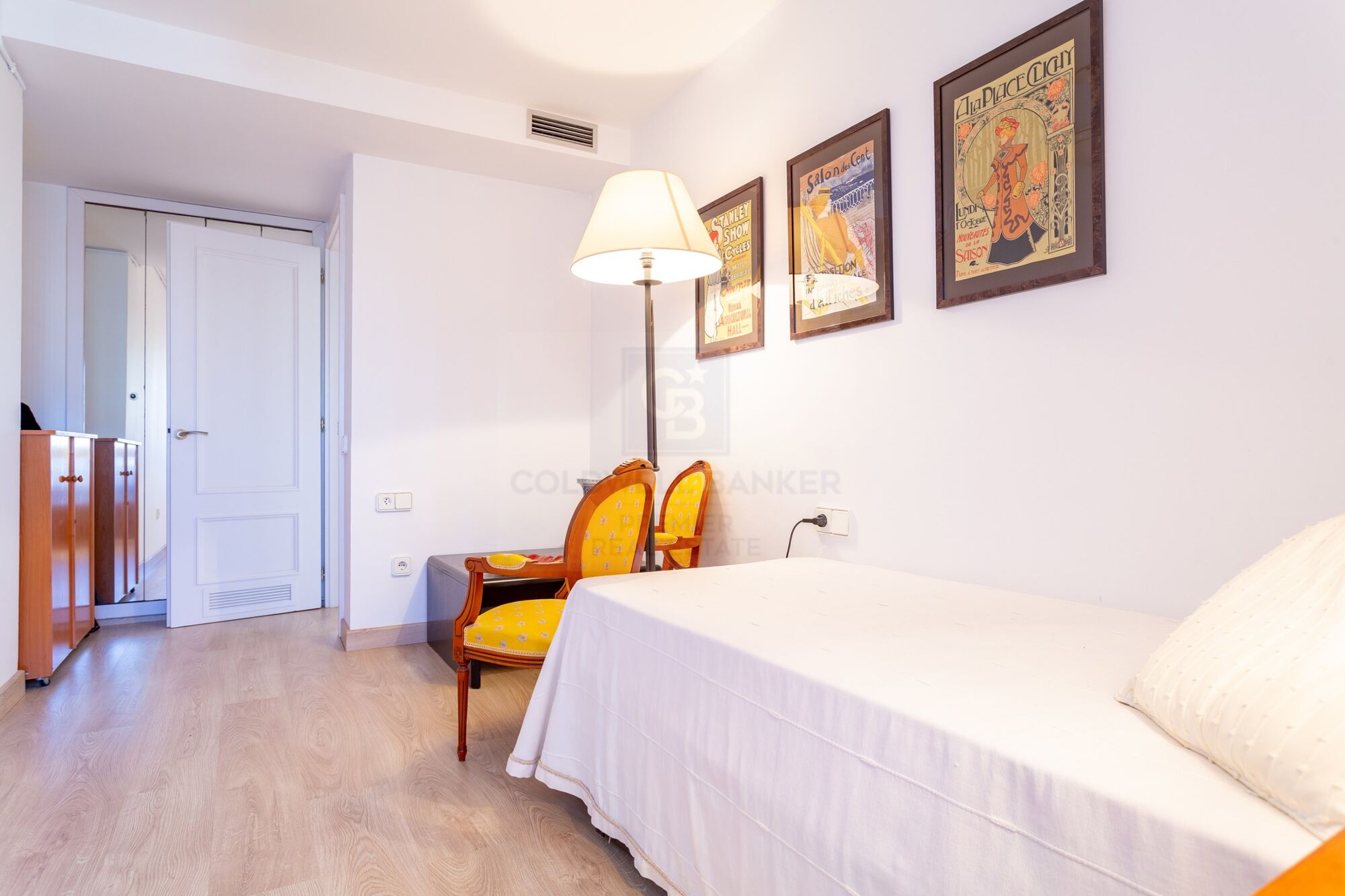 Frontline duplex with sea views in Torredembarra