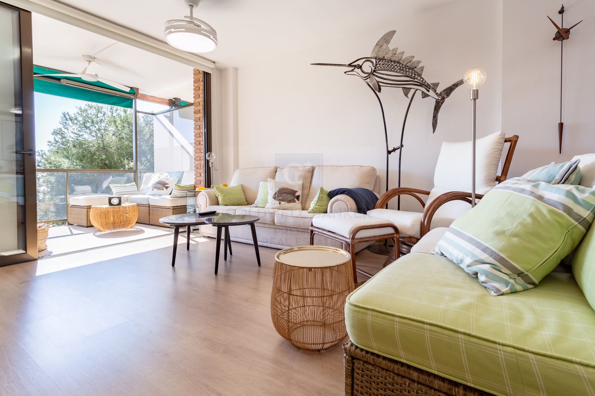 Frontline duplex with sea views in Torredembarra