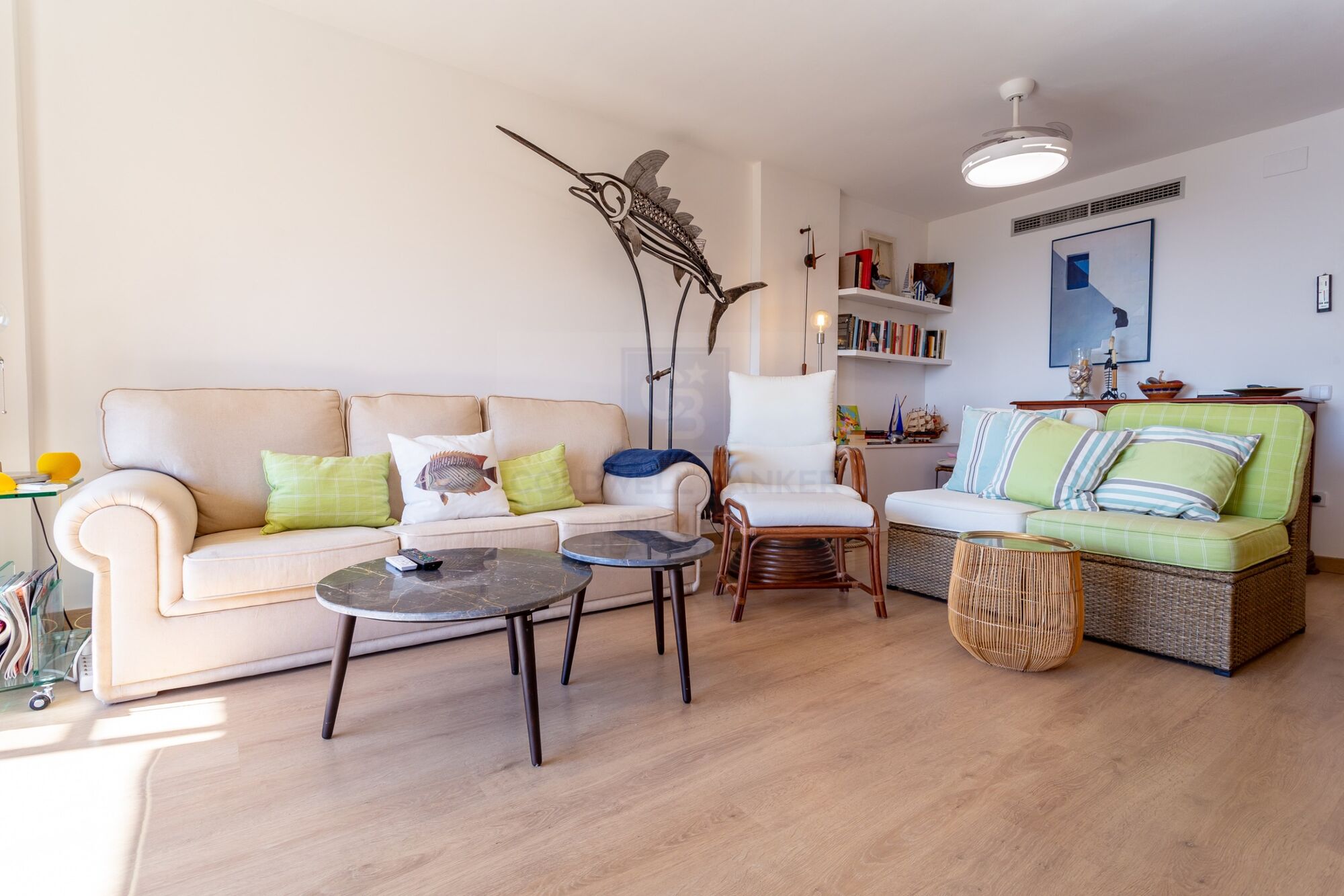 Frontline duplex with sea views in Torredembarra