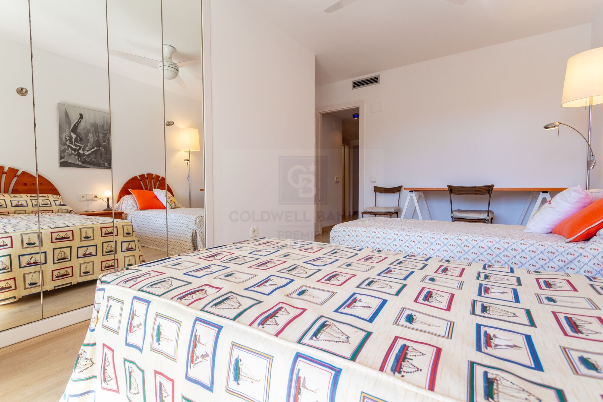 Frontline duplex with sea views in Torredembarra