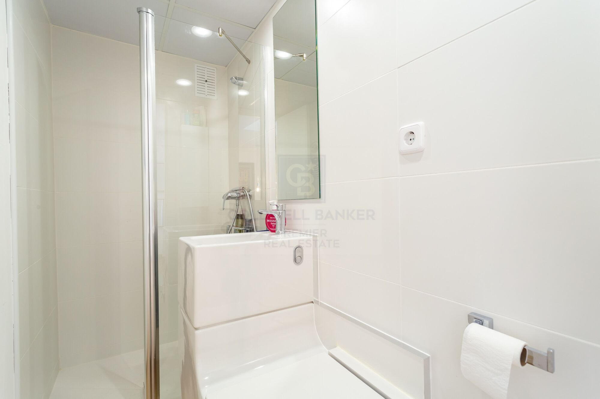 Frontline duplex with sea views in Torredembarra