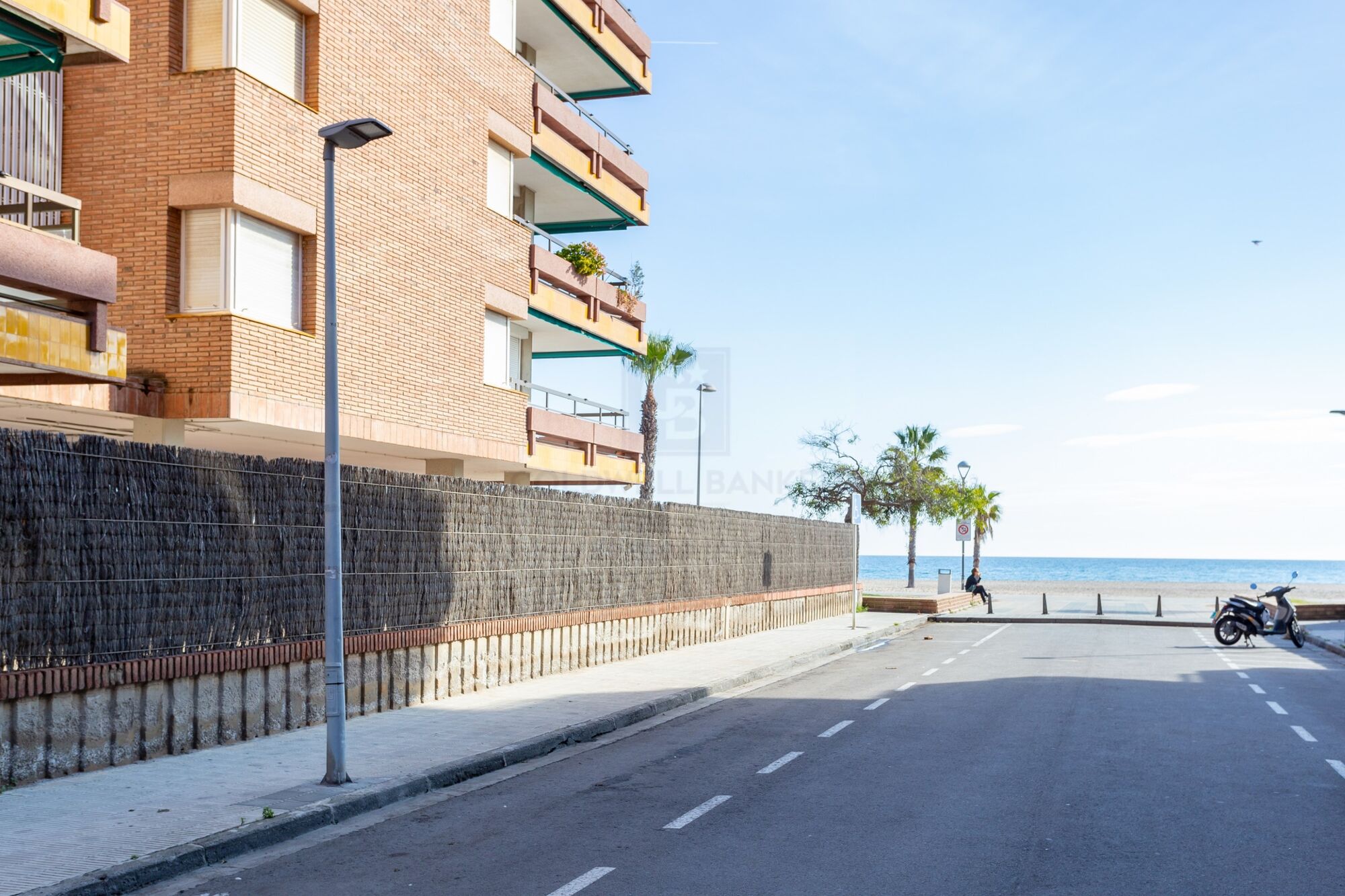 Frontline duplex with sea views in Torredembarra