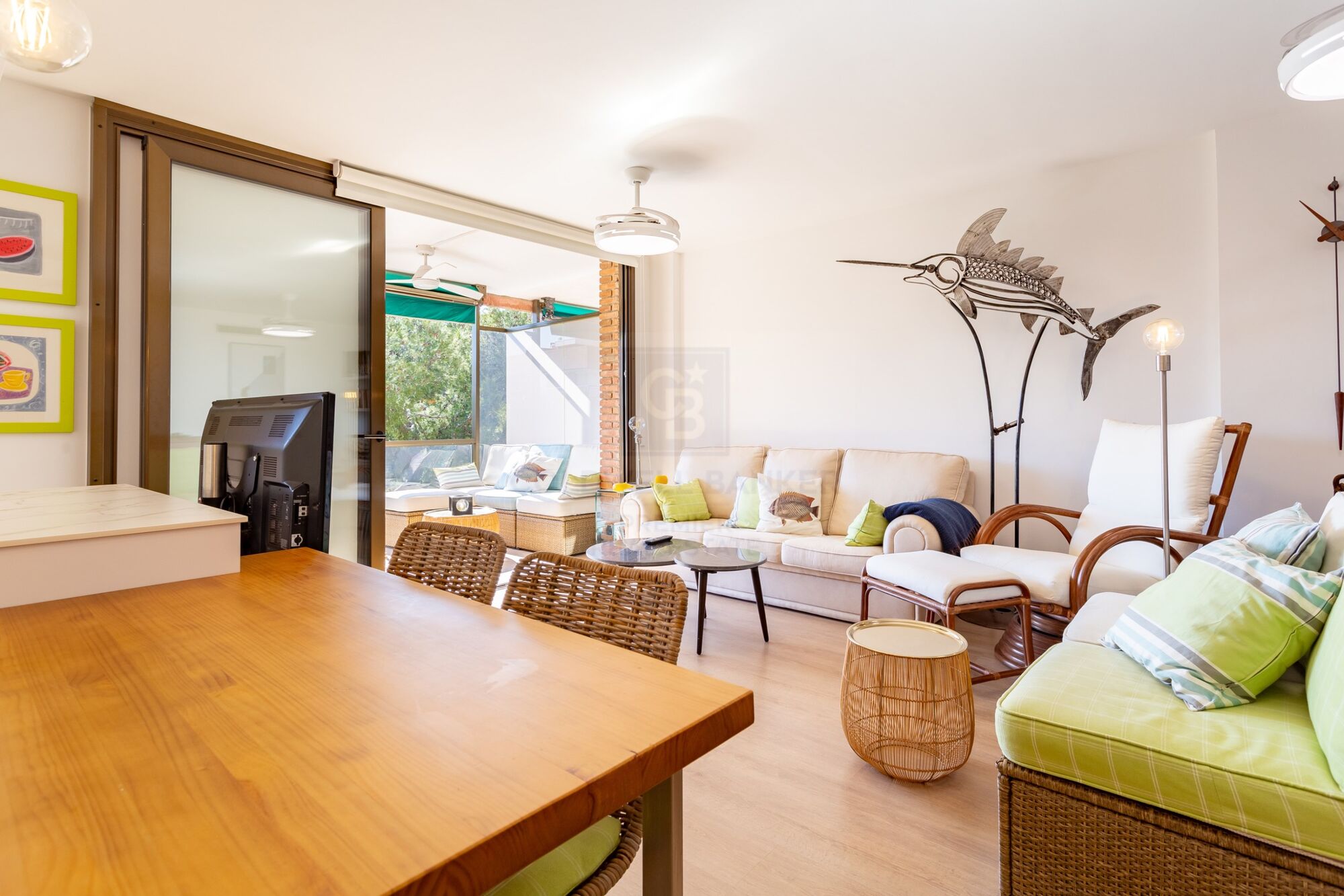 Frontline duplex with sea views in Torredembarra