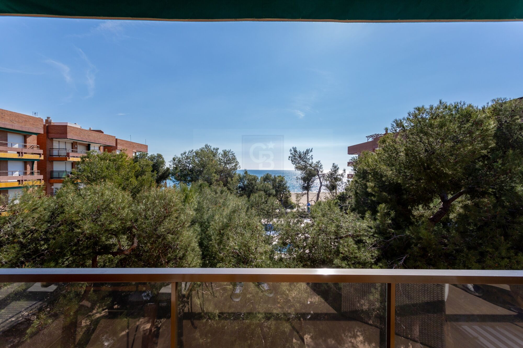 Frontline duplex with sea views in Torredembarra