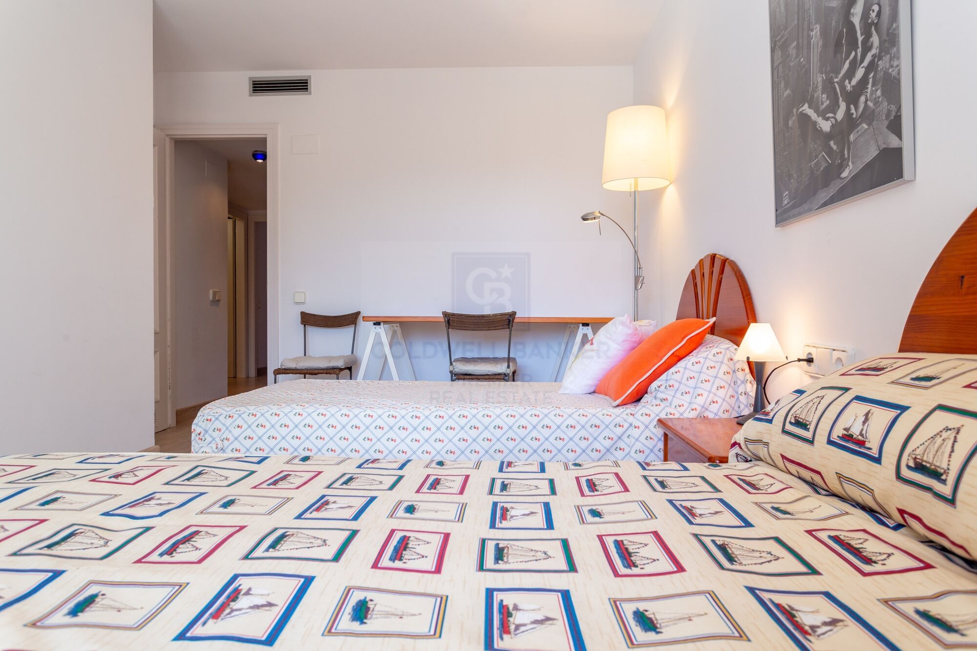 Frontline duplex with sea views in Torredembarra