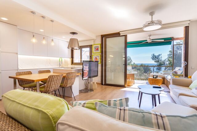Duplex en première ligne avec vue sur la mer à Torredembarra