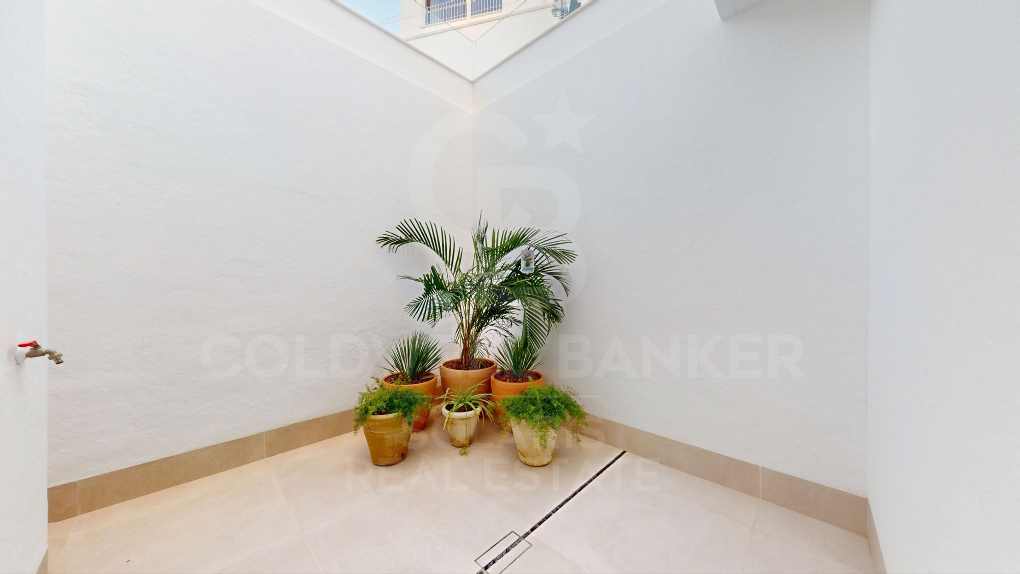 Luxurious Brand New Villa Close to Golf Resort Bahia
