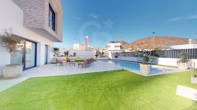 Luxuriöse Neubauvilla in der Nähe des Bahia Golf Resorts