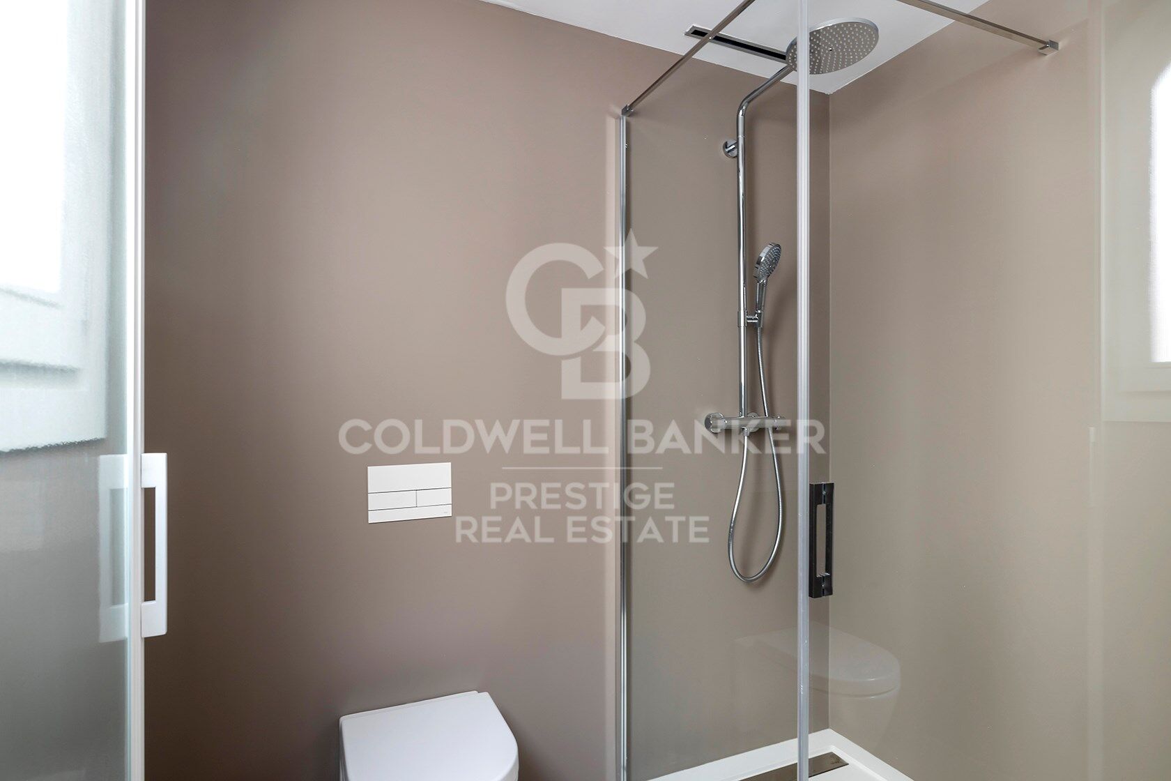 Last penthouse facing the Port of Barcelona.