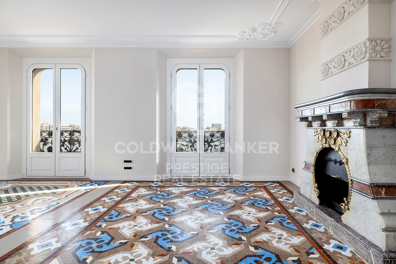 Last penthouse facing the Port of Barcelona.