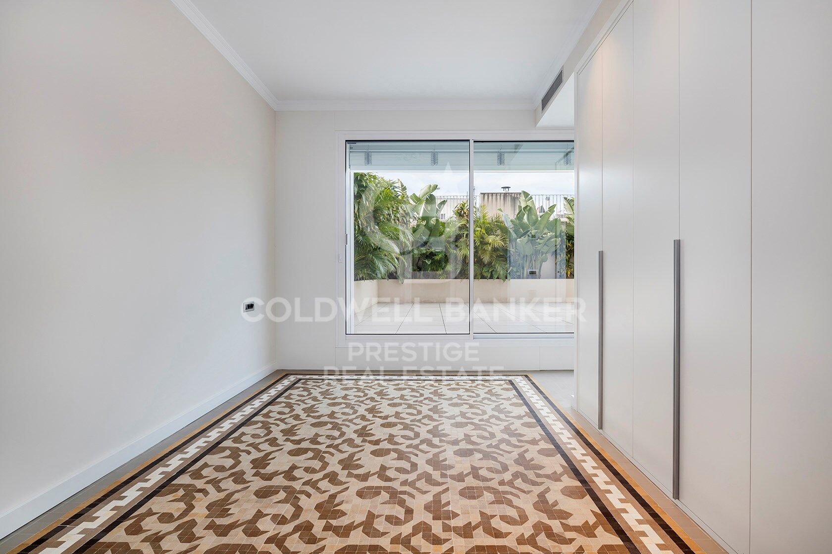 Last penthouse facing the Port of Barcelona.