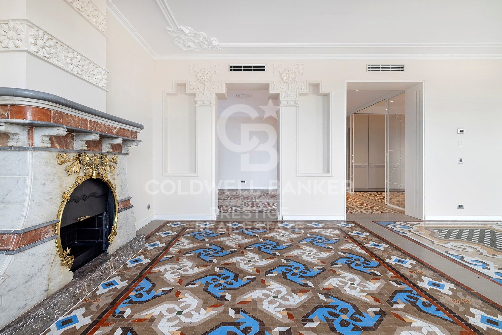 Last penthouse facing the Port of Barcelona.