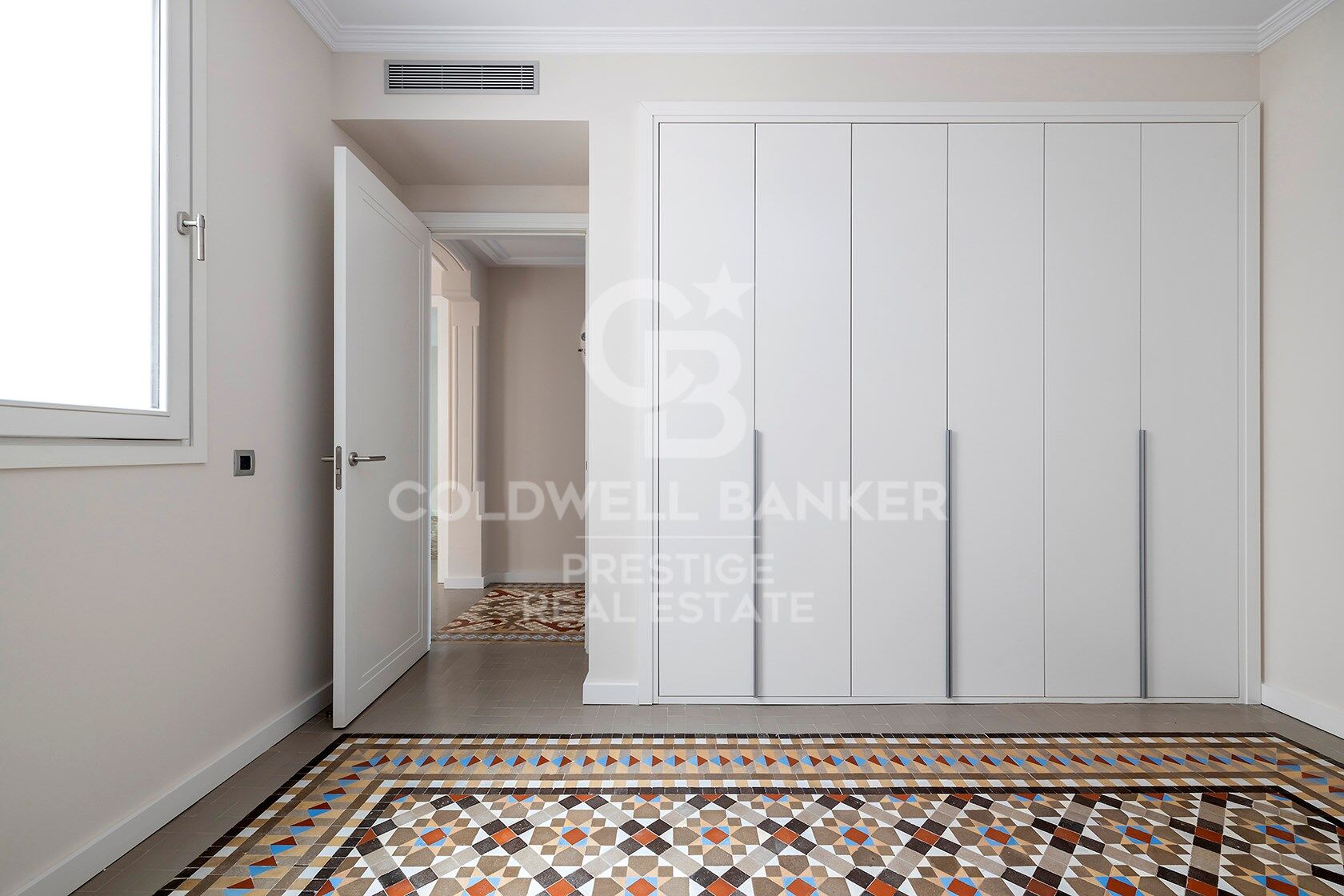 Last penthouse facing the Port of Barcelona.