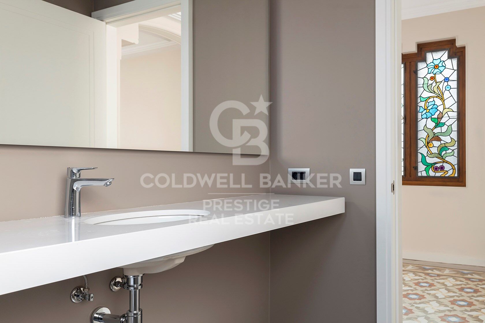 Last penthouse facing the Port of Barcelona.