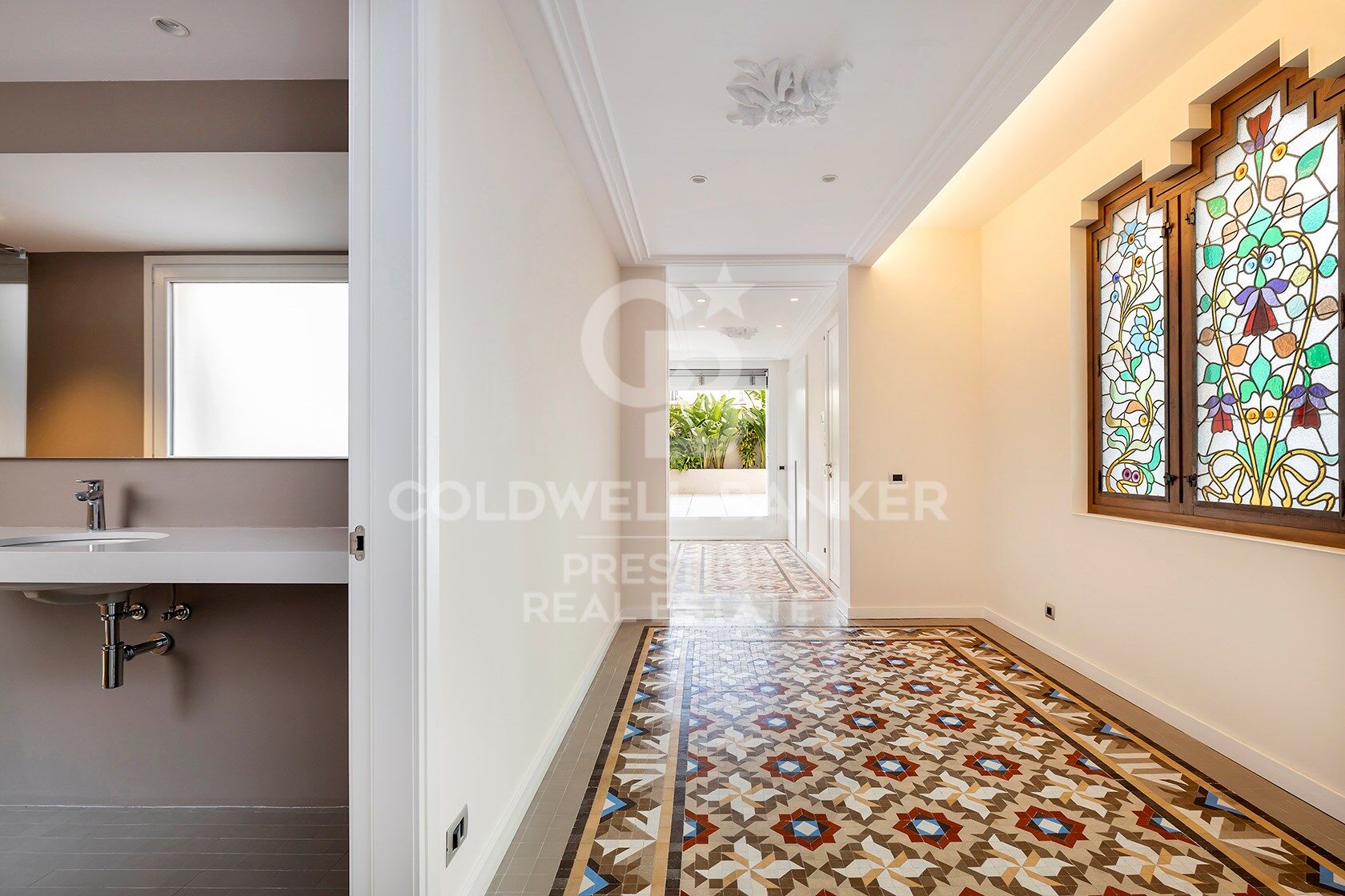 Last penthouse facing the Port of Barcelona.