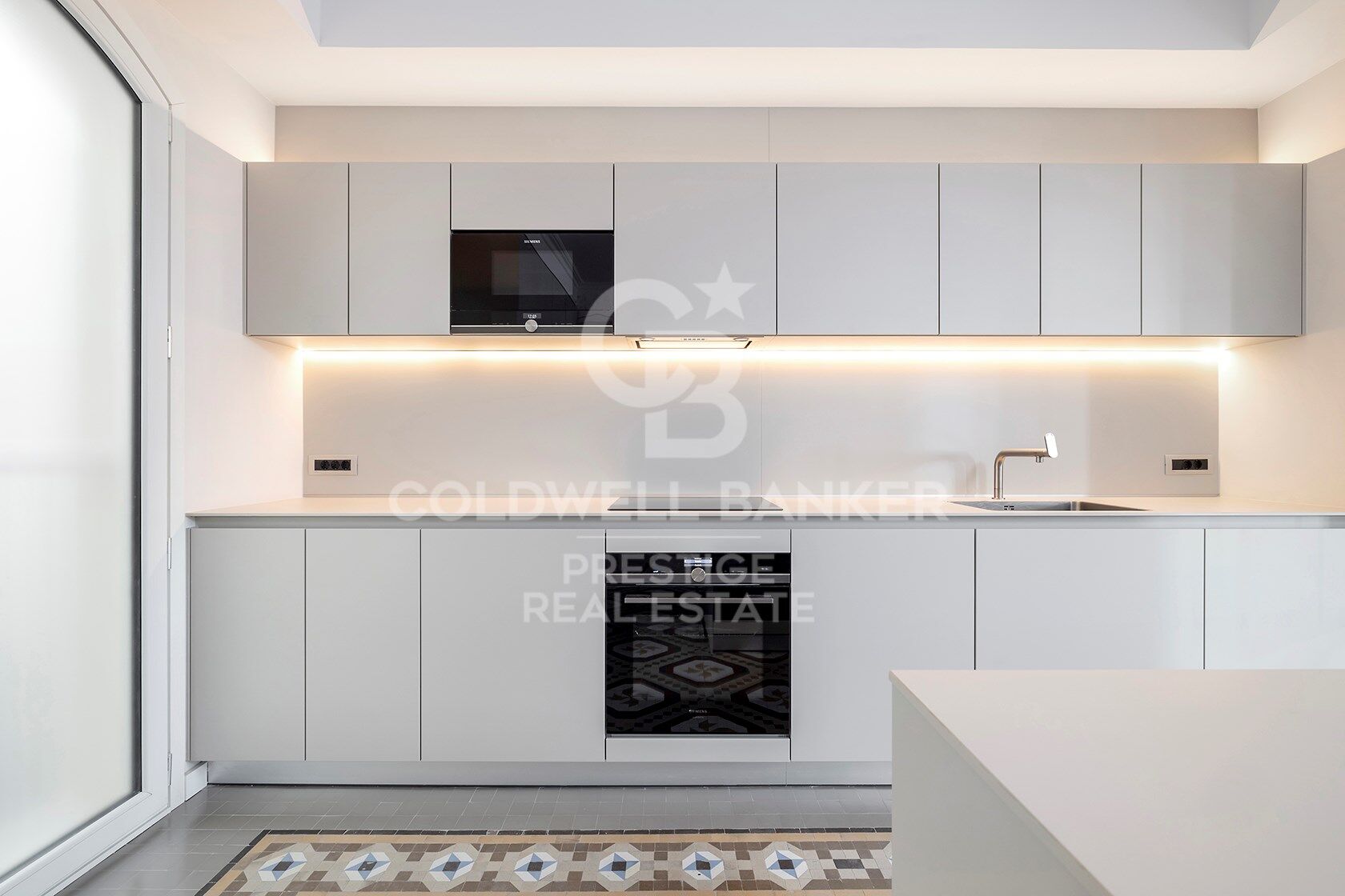 Letztes Penthouse mit Blick auf den Hafen von Barcelona