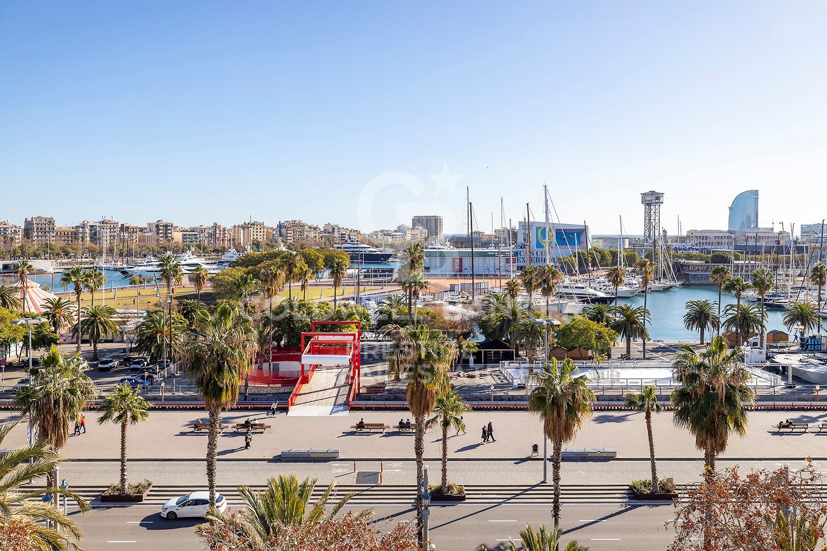 Ultimo ático frente al puerto de Barcelona