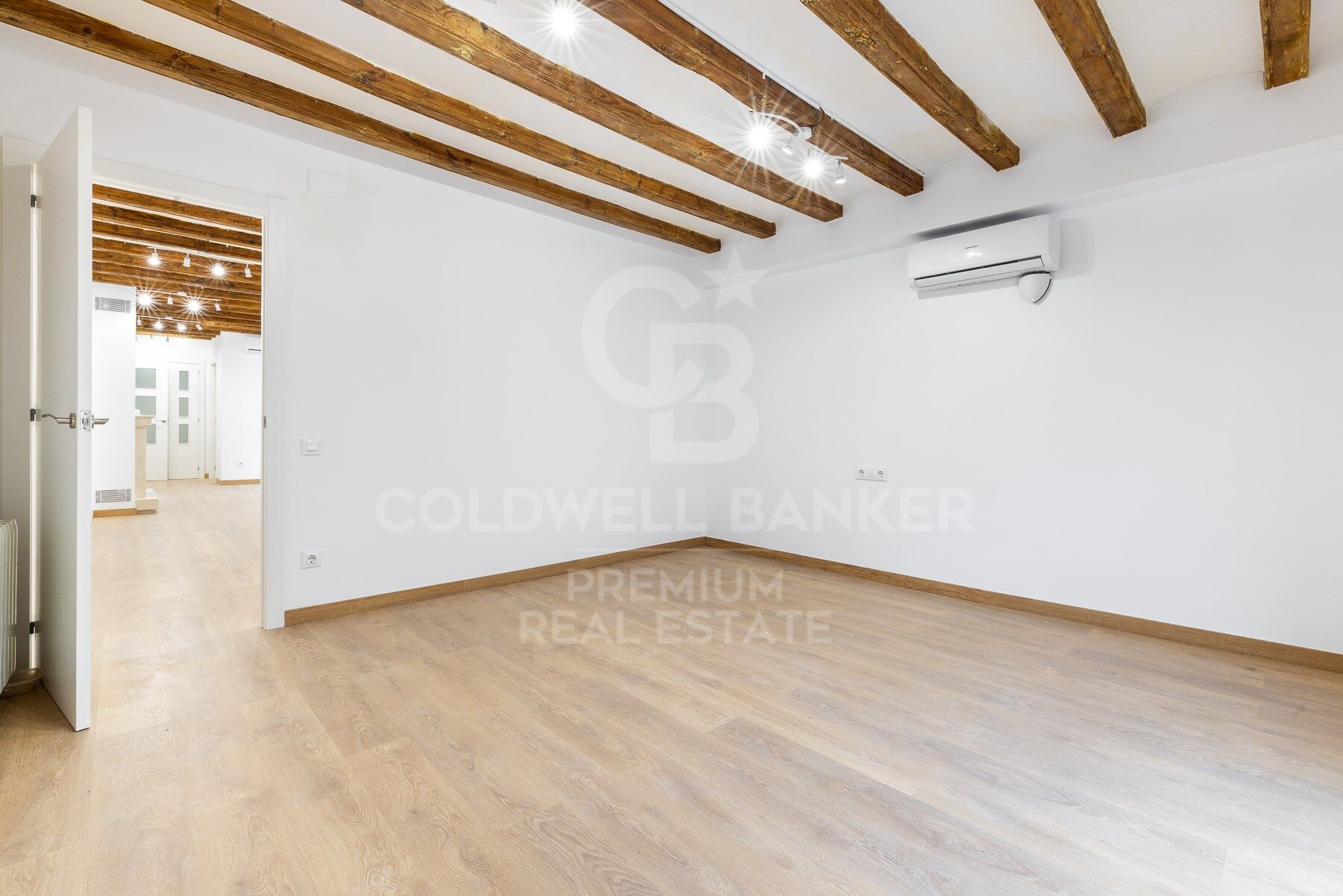 Penthouse 4 Bedrooms Sale Barcelona