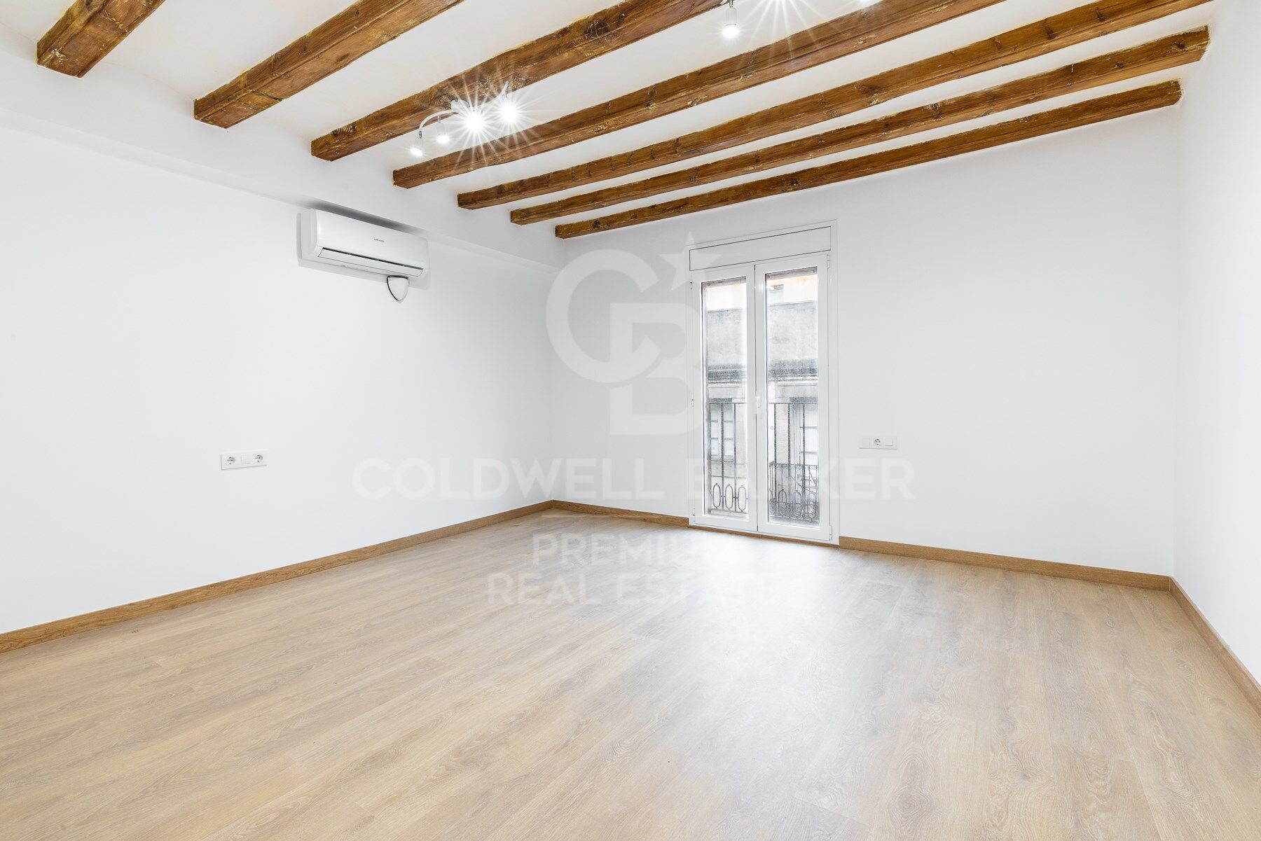 Penthouse 4 Bedrooms Sale Barcelona