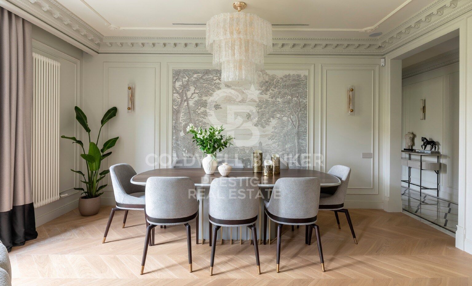 Piso elegante y atemporal en la calle Consell de Cent,Barcelona