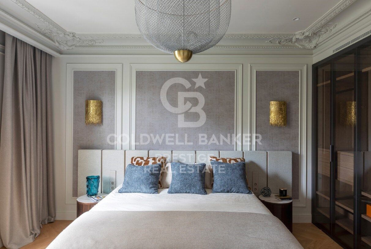 Piso elegante y atemporal en la calle Consell de Cent,Barcelona