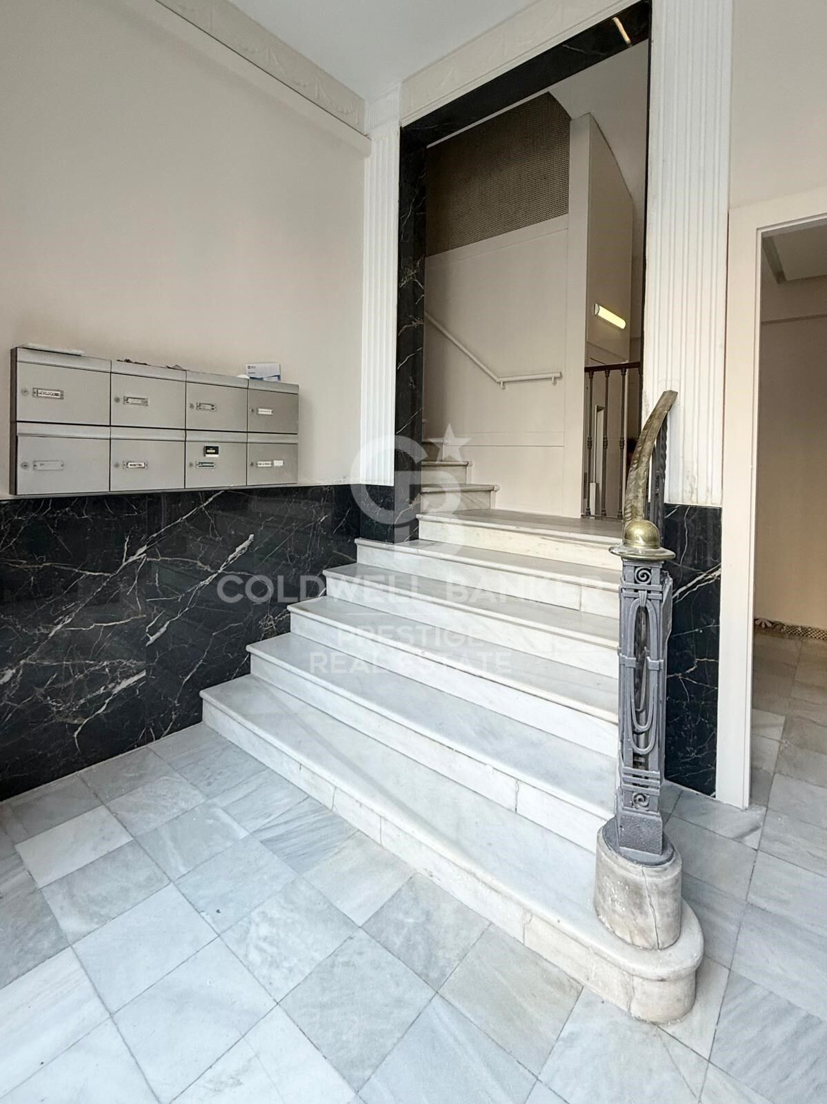 Elegante piso completamente reformado en calle Pau Claris,Barcelona