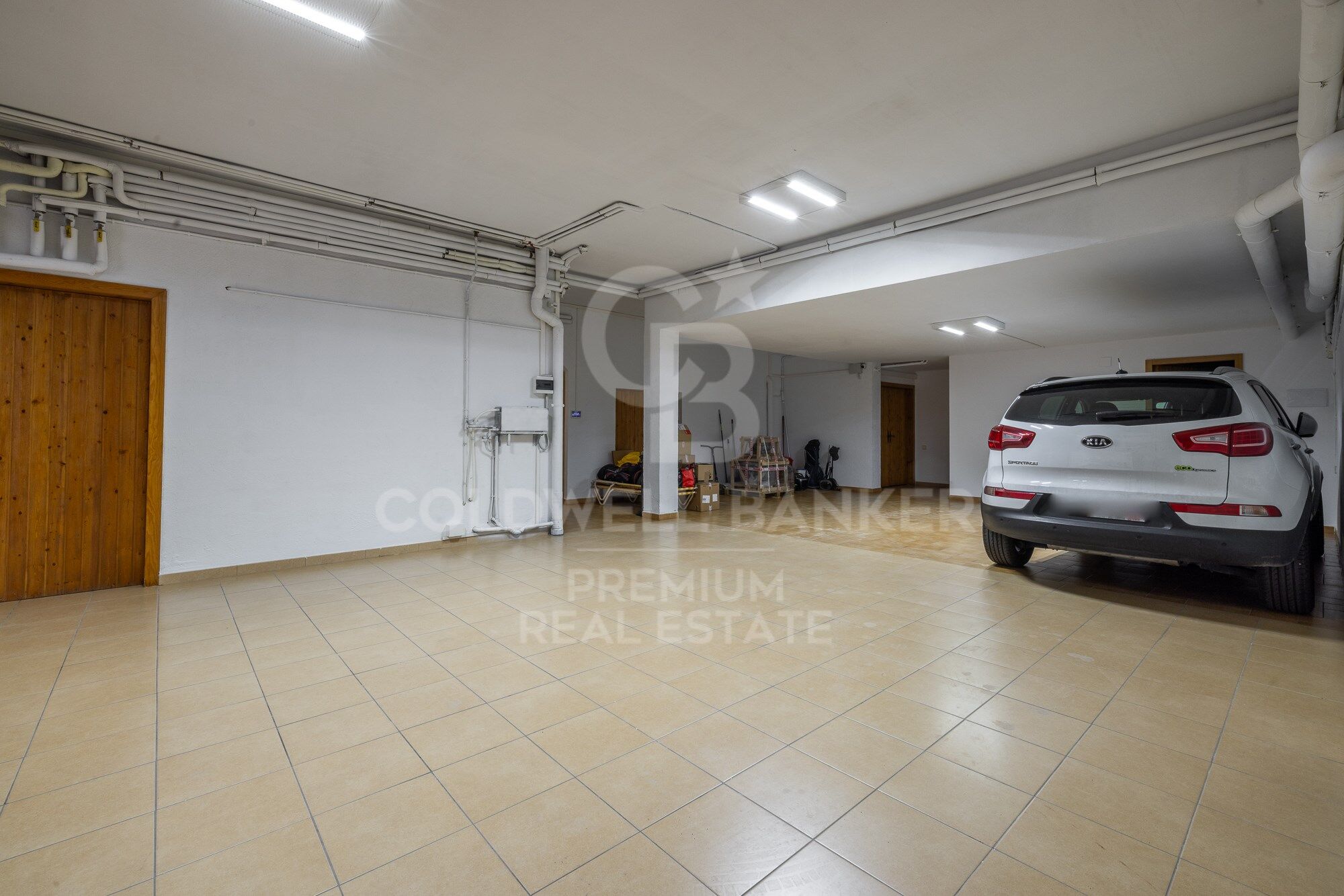 SPECTACULAR AND SUSTAINABLE HOUSE IN BELLATERRA