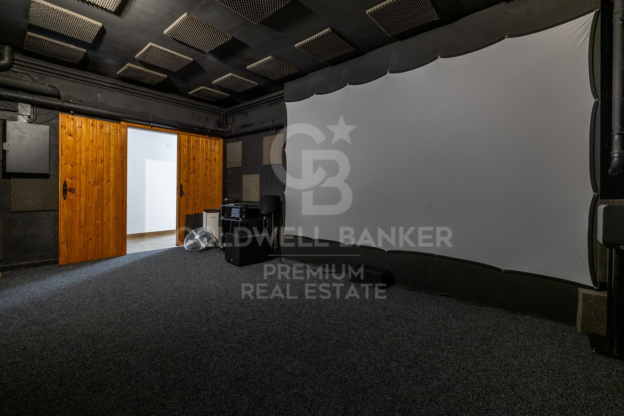 SPECTACULAR AND SUSTAINABLE HOUSE IN BELLATERRA