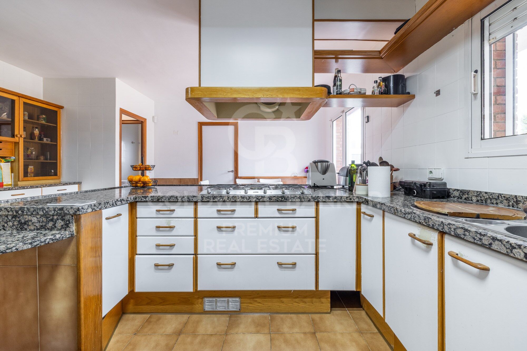 SPECTACULAR AND SUSTAINABLE HOUSE IN BELLATERRA