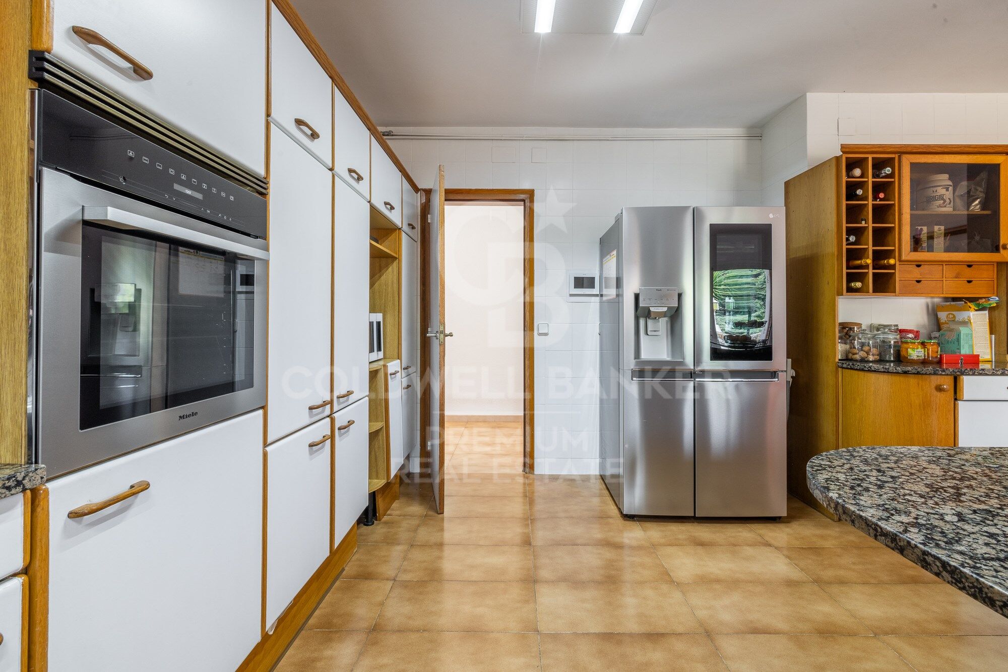 SPECTACULAR AND SUSTAINABLE HOUSE IN BELLATERRA