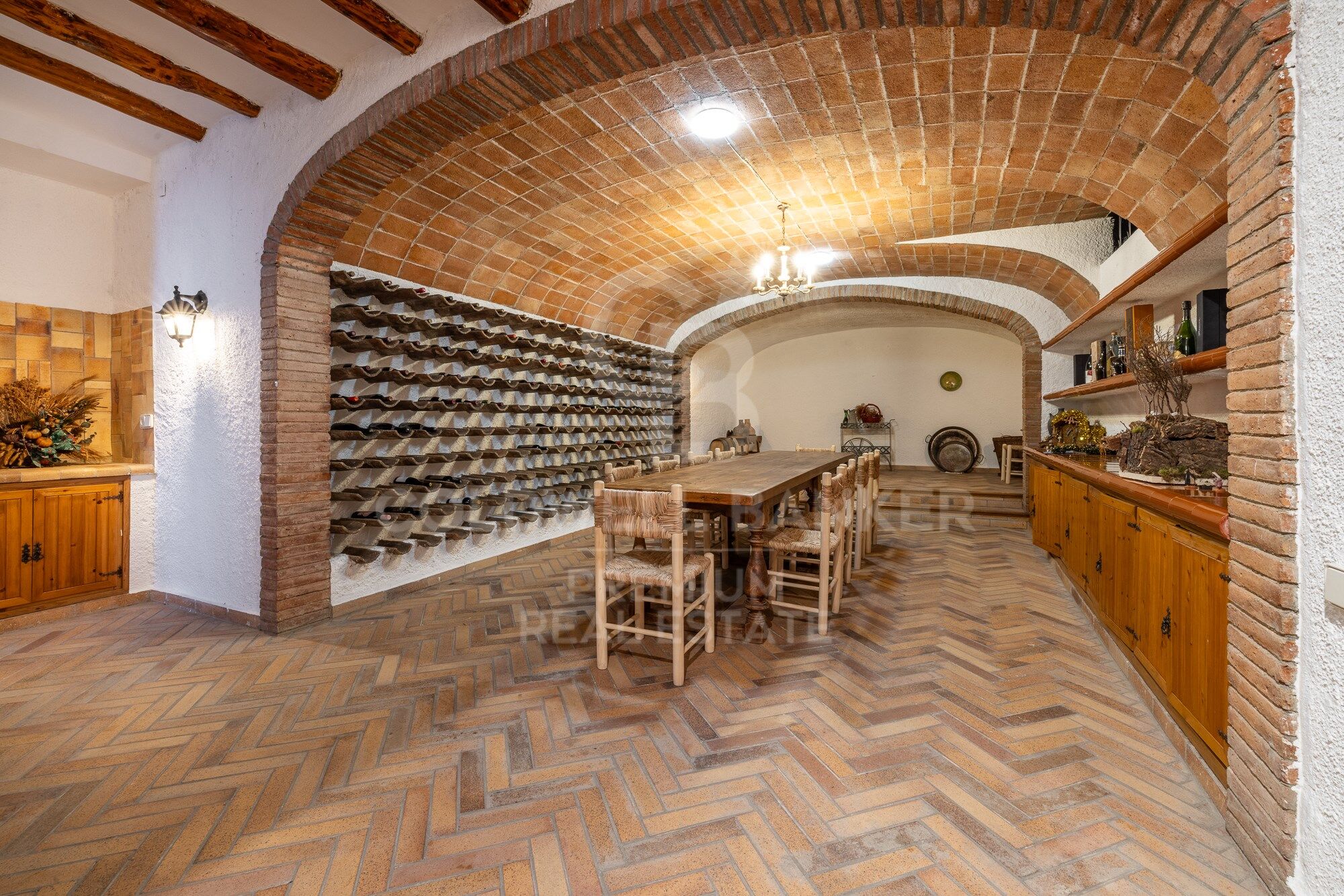 SPECTACULAR AND SUSTAINABLE HOUSE IN BELLATERRA