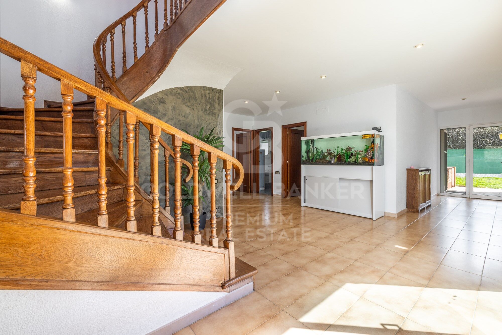 SPECTACULAR AND SUSTAINABLE HOUSE IN BELLATERRA