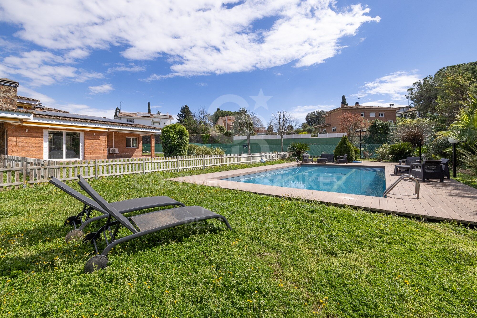 MAISON SPECTACULAIRE ET DURABLE À BELLATERRA