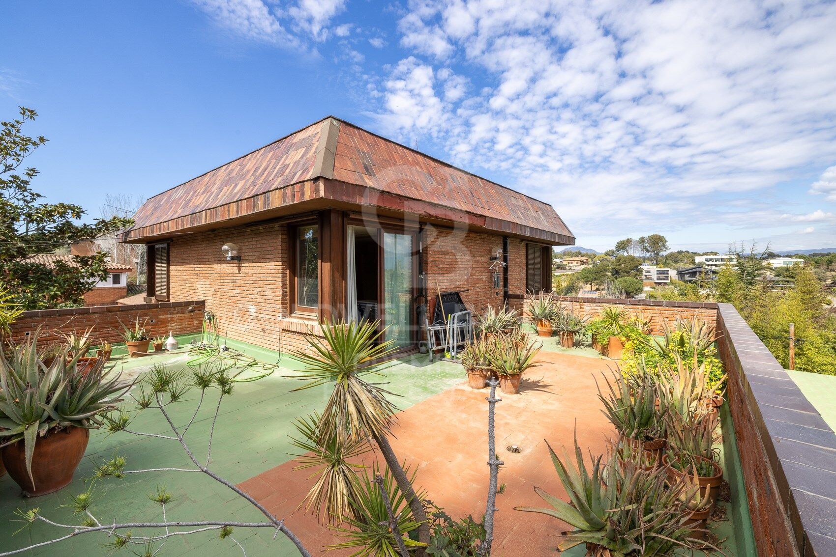 WUNDERSCHONES HAUS IN SUDGEZEICHNETER LAGE IN BELLATERRA