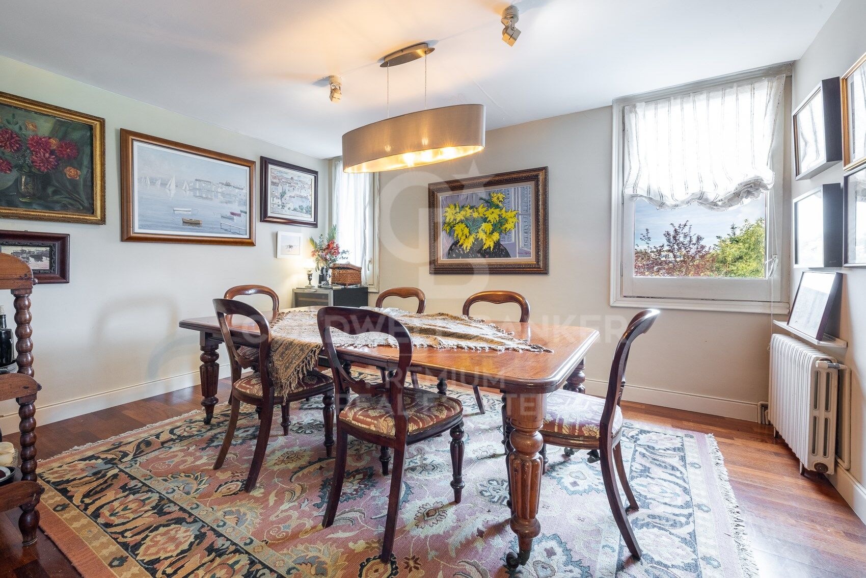 Preciosa casa en ubicación excelente en Bellaterra