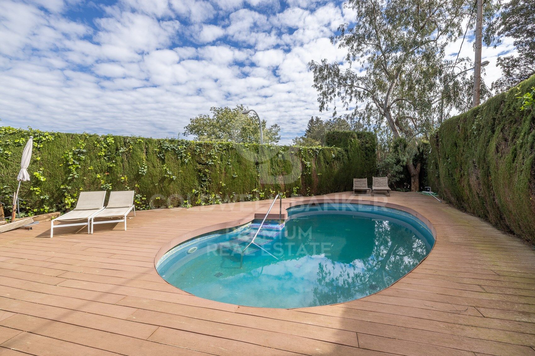 BEAUTIFUL HOUSE IN EXCELLENT LOCATION IN BELLATERRA