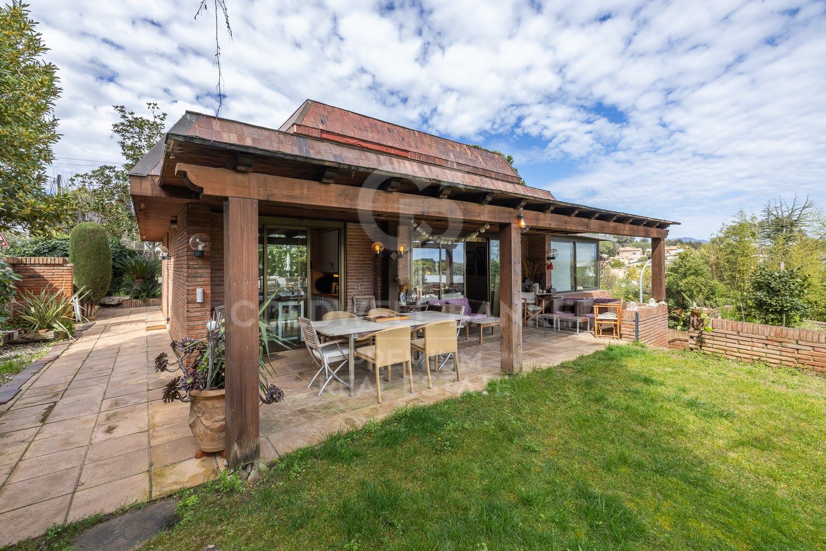 Preciosa casa en ubicación excelente en Bellaterra