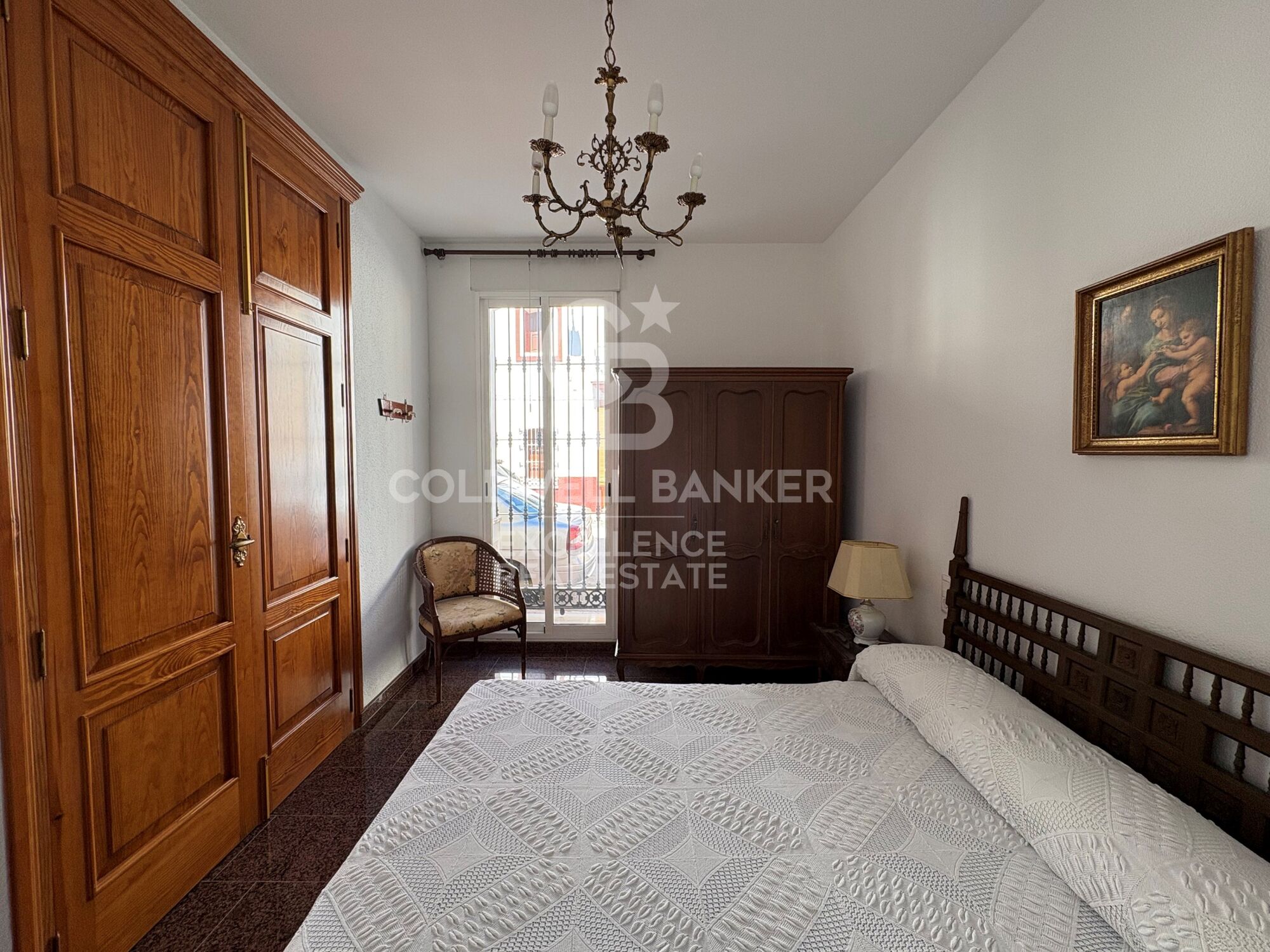 Charming Village House in Xeresa - 240 m², 5 Bedrooms and Great Potential