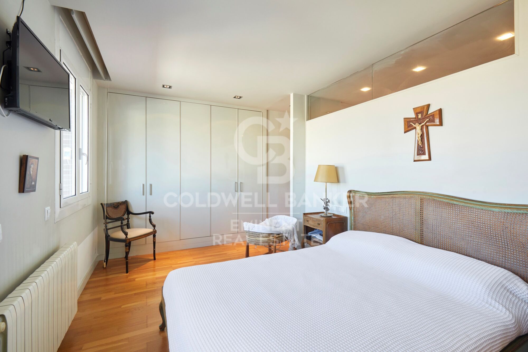 Ático Dúplex Exclusivo en Sarrià con Terraza Panorámica y Vistas Espectaculares.