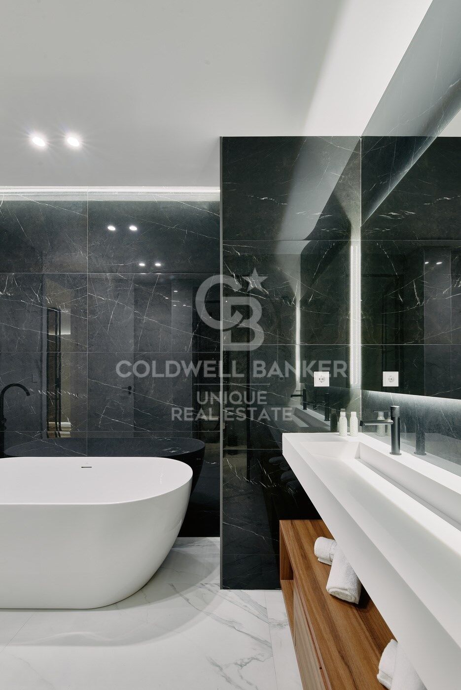 Luxueux appartement de 3 chambres à coucher dans le quartier de Lista