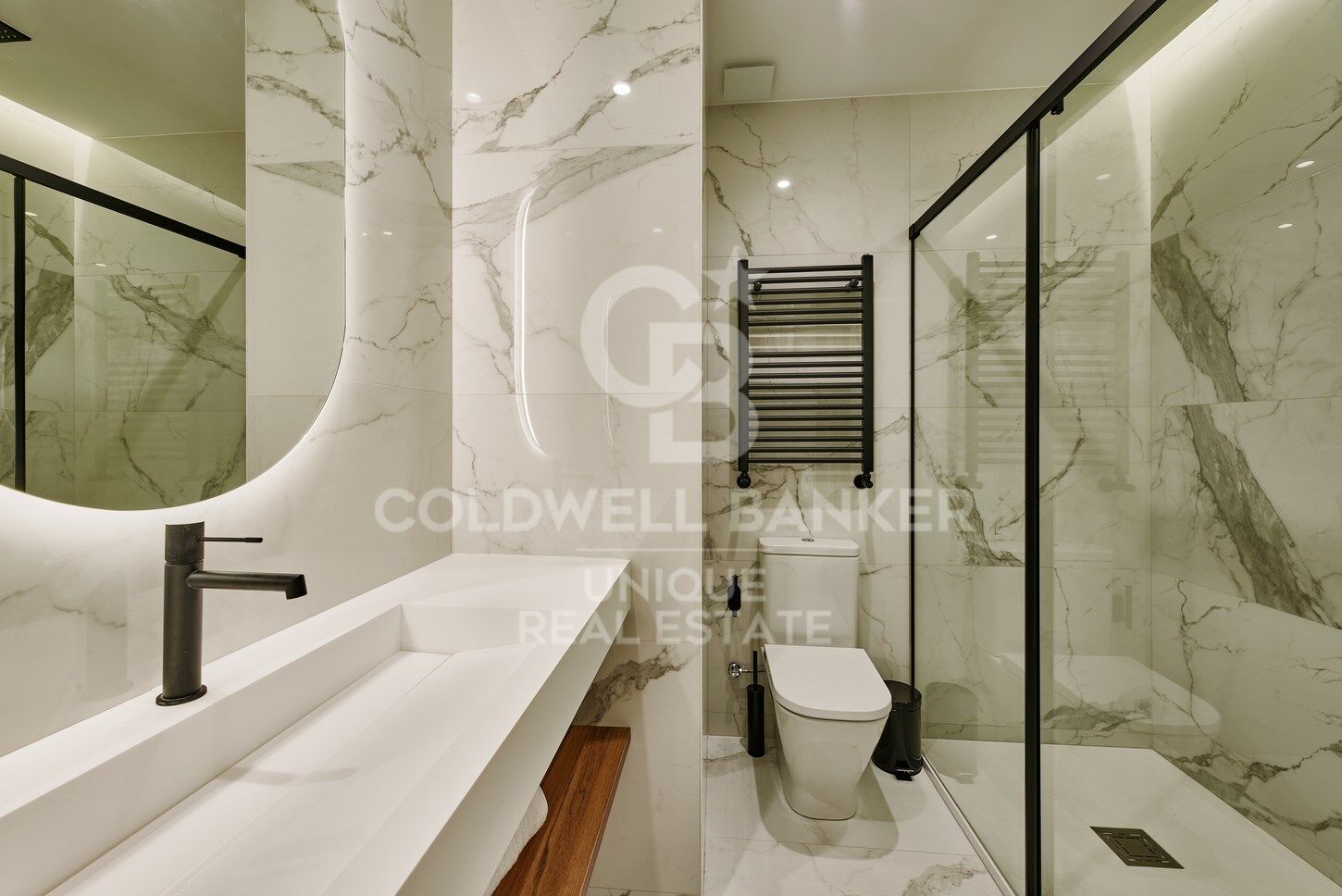 Luxueux appartement de 3 chambres à coucher dans le quartier de Lista