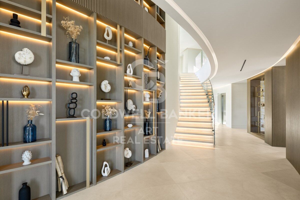 Exceptional one-of-a-kind villa with unobstructed panoramic views in La Zagaleta