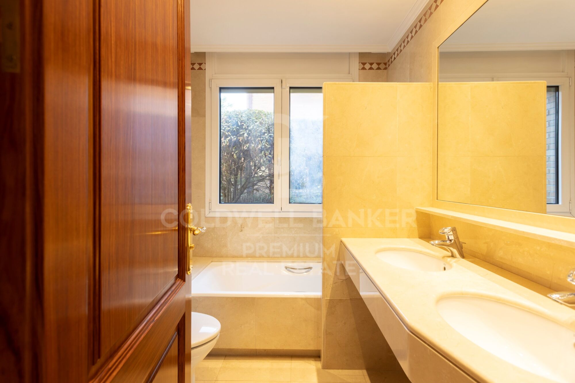 Spaciousness, elegance and functionality.