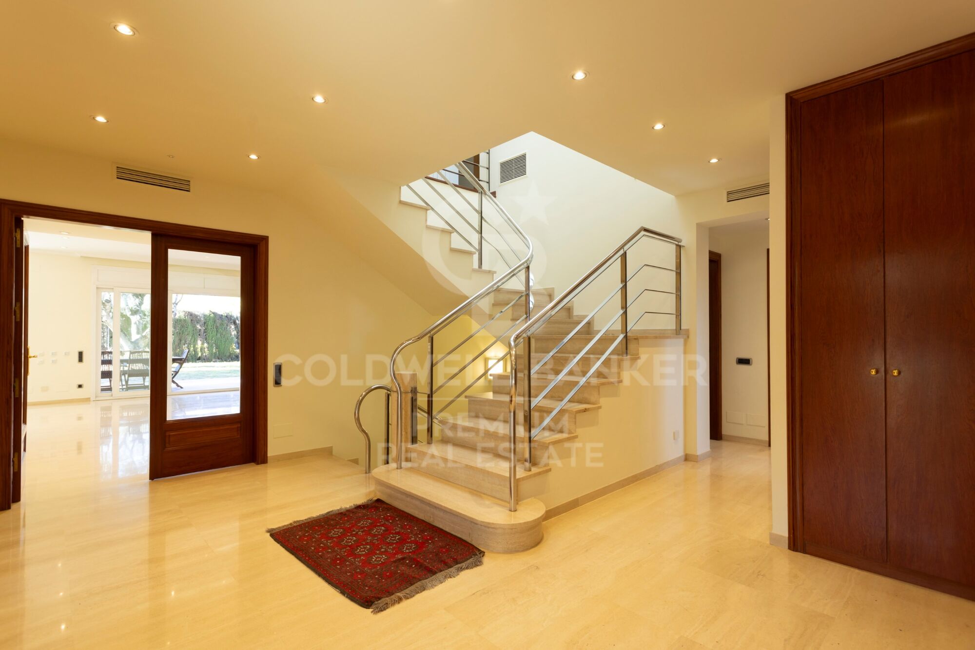 Spaciousness, elegance and functionality.