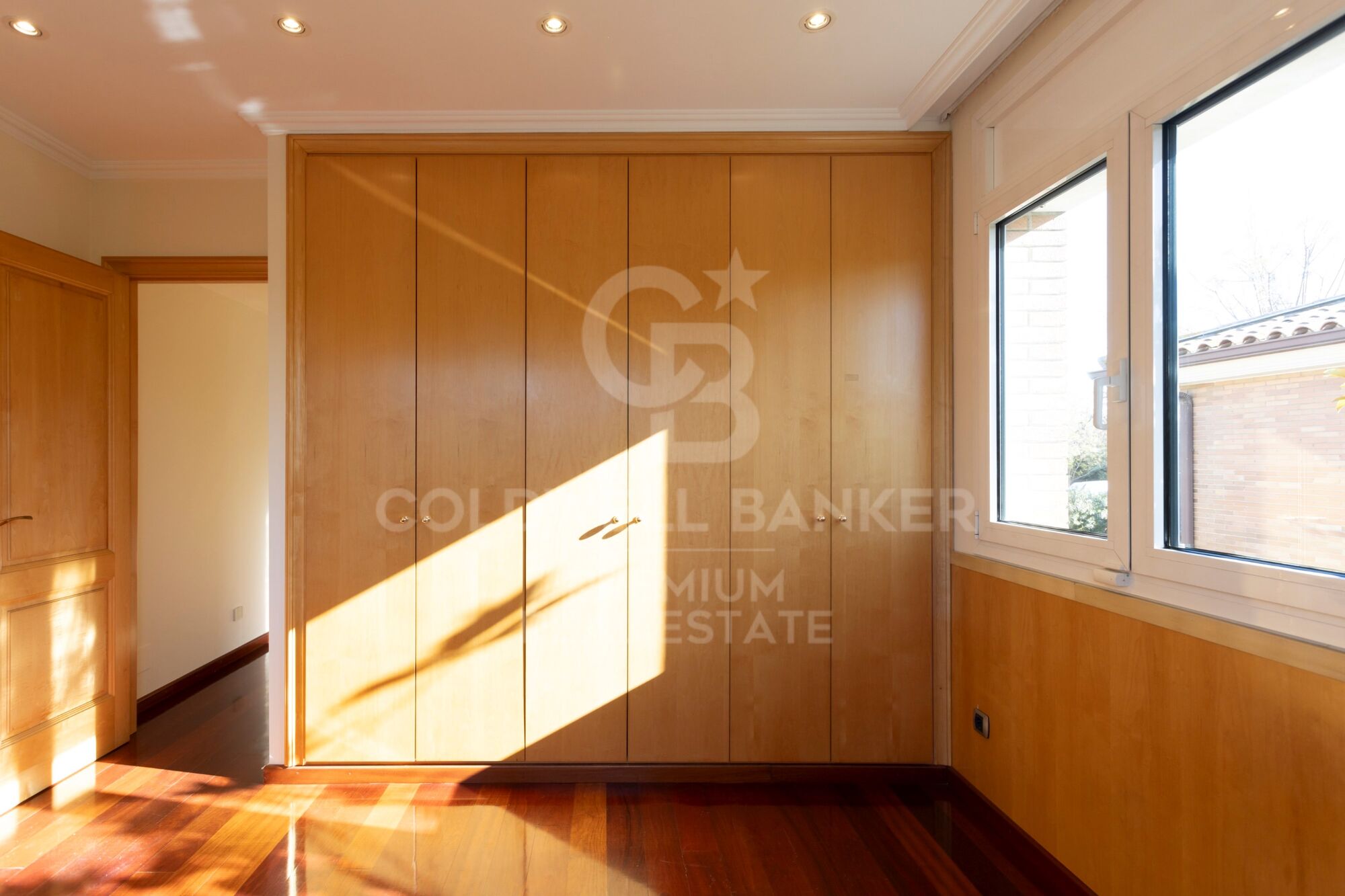 Spaciousness, elegance and functionality.